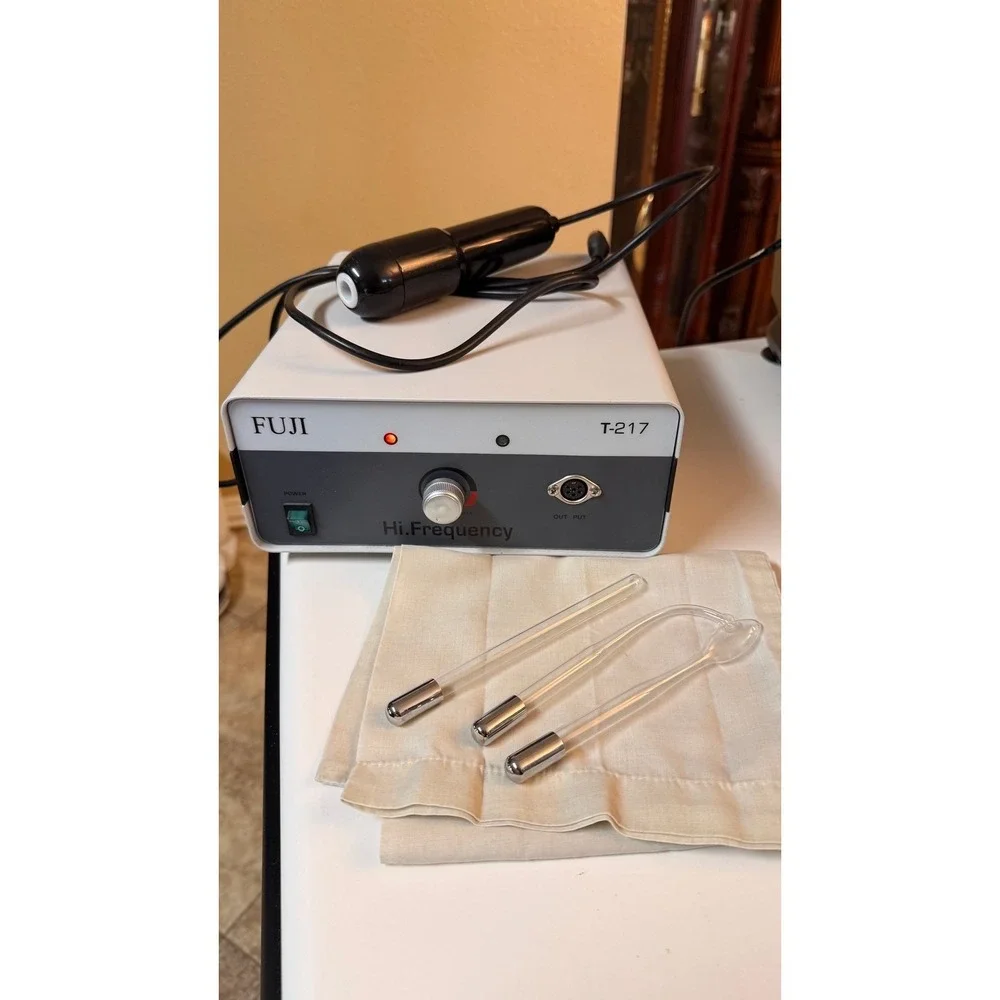 FUJI T-217 High Frequency‎ Facial Machine Tested Working w/ 3 Glass Electrodes